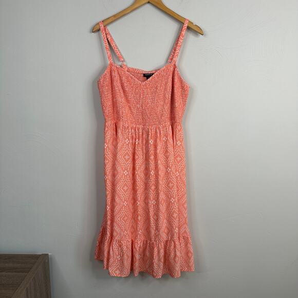 Torrid Diamond Challis Peach & White Skater Dress - Picture 3 of 10